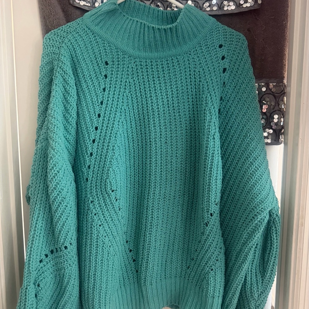 Women’s fashion nova sweater size 2xl